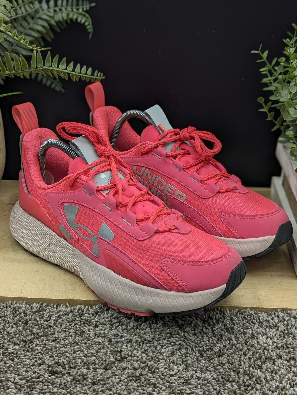 Under Armour HOVR Mega 2 MVMNT Mens Size 8.5 Running Shoes Casual Comfort Wms 10